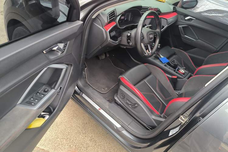Used Audi Q3 Sportback 2020 35 TFSI Ambition Edition Driver Seat