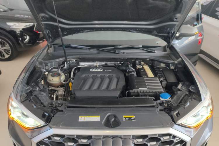 Used Audi Q3 Sportback 2020 40 TFSI Fashion Model Engine Bay