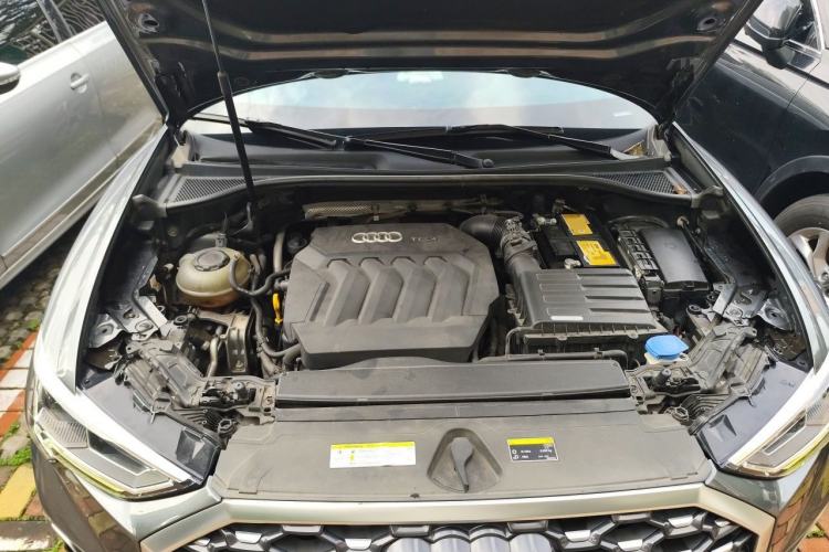 Used Audi Q3 Sportback 2020 40 TFSI Fashion Model Engine Bay