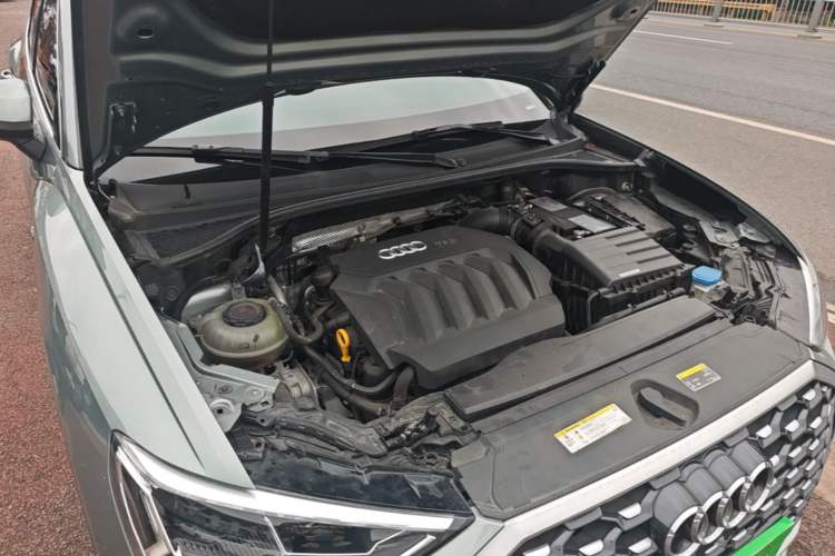 Used Audi Q3 Sportback 2020 40 TFSI Fashion Model Engine Bay