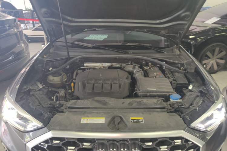 Used Audi Q3 Sportback 2020 40 TFSI Fashion Model Engine Bay