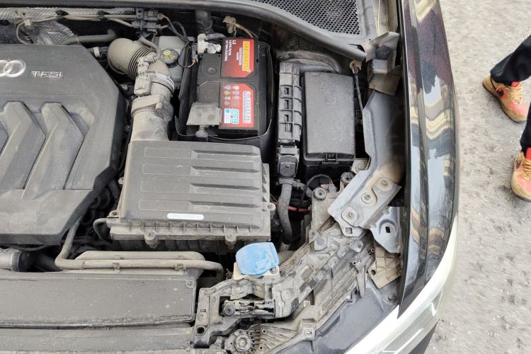 Used Audi Q3 Sportback 2020 40 TFSI Fashion Model Engine Bay Left