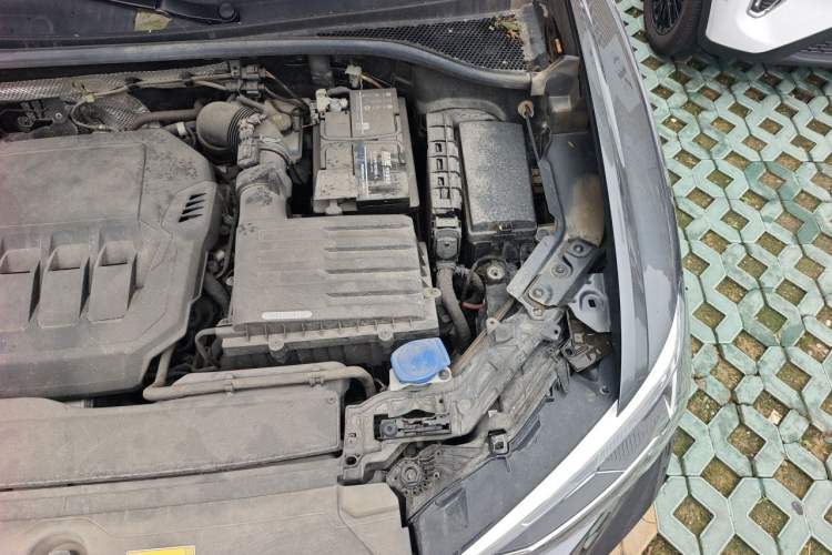 Used Audi Q3 Sportback 2020 40 TFSI Fashion Model Engine Bay Left