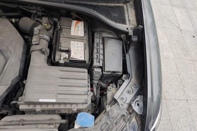 Used Audi Q3 Sportback 2020 40 TFSI Fashion Model Engine Bay Left