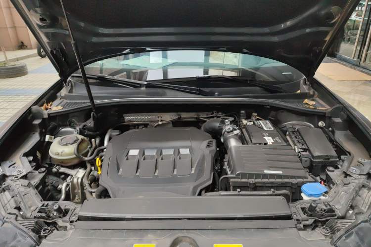Used Audi Q3 Sportback 2020 40 TFSI Fashion Model Engine Bay