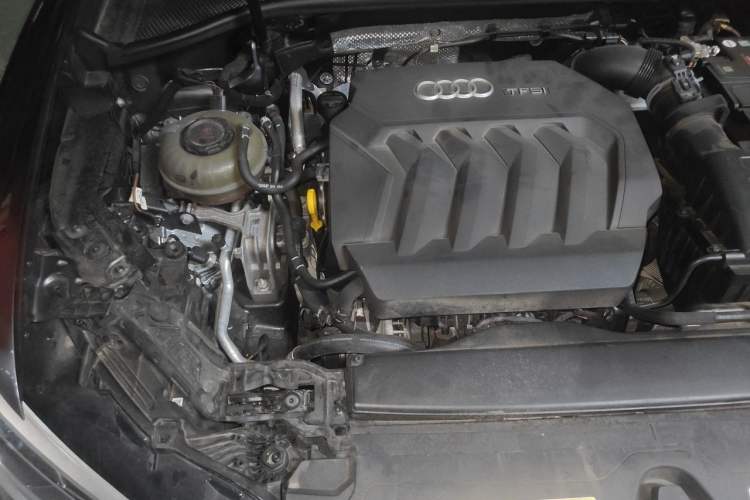 Used Audi Q3 Sportback 2020 40 TFSI Fashion Model Engine Bay Right