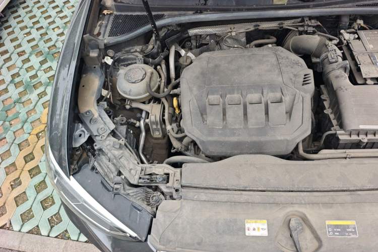 Used Audi Q3 Sportback 2020 40 TFSI Fashion Model Engine Bay Right