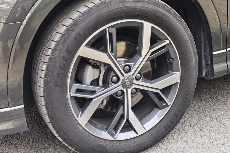 Used Audi Q3 Sportback 2020 40 TFSI Fashion Model Exterior 9