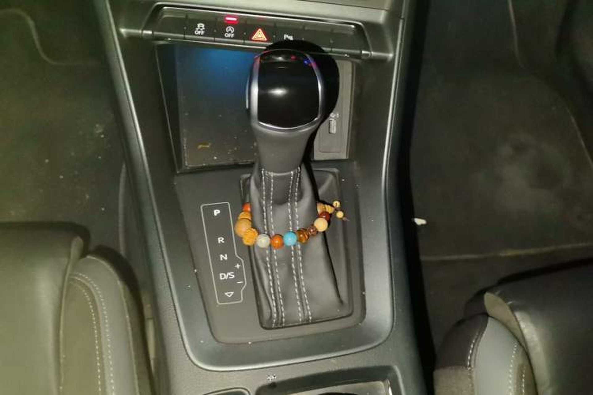 Used Audi Q3 Sportback 2020 40 TFSI Fashion Model Gear Lever