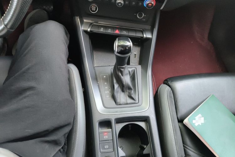 Used Audi Q3 Sportback 2020 40 TFSI Fashion Model Gear Lever