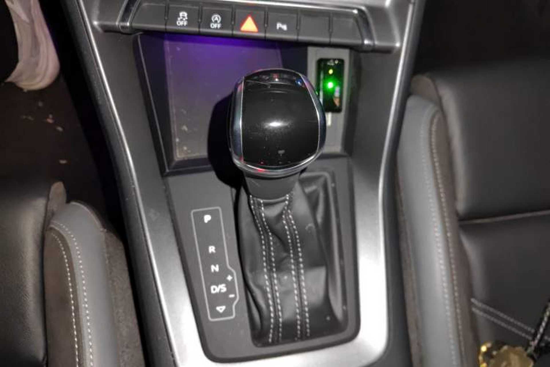 Used Audi Q3 Sportback 2020 40 TFSI Fashion Model Gear Lever