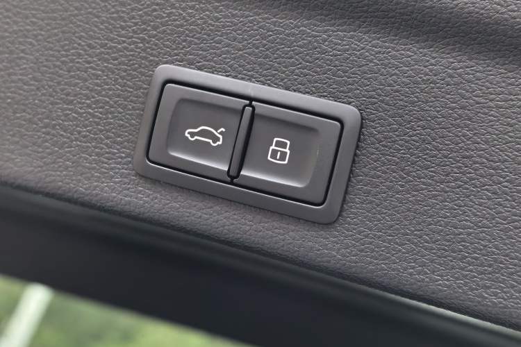 Used Audi Q3 Sportback 2020 40 TFSI Fashion Model Interior 14