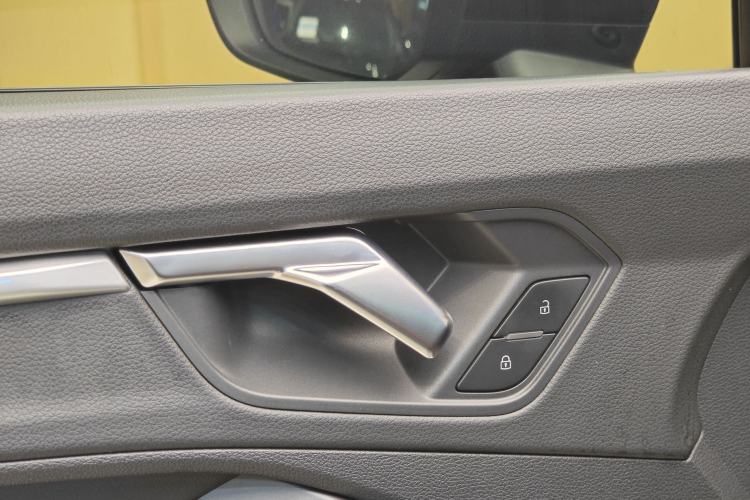 Used Audi Q3 Sportback 2020 40 TFSI Fashion Model Interior 2