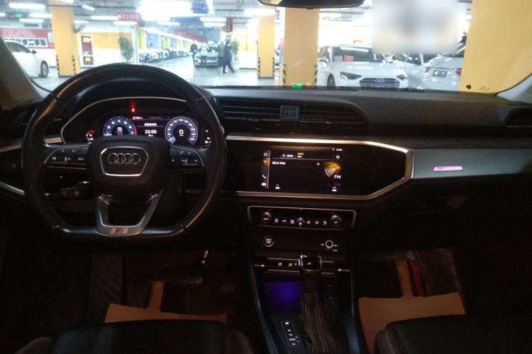 Used Audi Q3 Sportback 2020 40 TFSI Fashion Model Interior 2