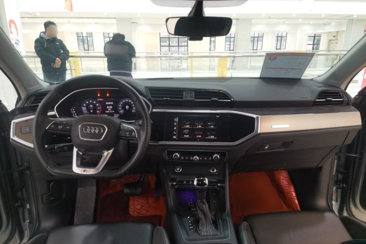 Used Audi Q3 Sportback 2020 40 TFSI Fashion Model Interior 2