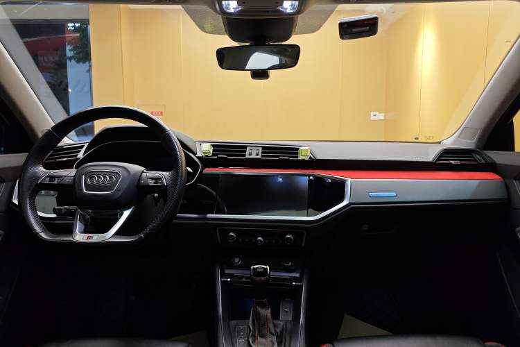 Used Audi Q3 Sportback 2020 40 TFSI Fashion Model Interior 8