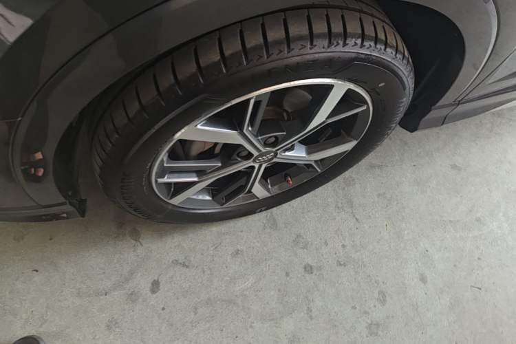 Used Audi Q3 Sportback 2020 40 TFSI Fashion Model Left Front Wheel Hub