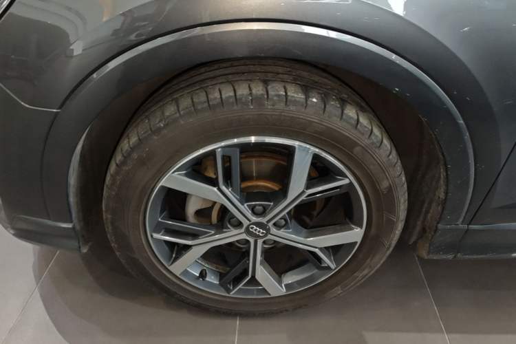 Used Audi Q3 Sportback 2020 40 TFSI Fashion Model Left Front Wheel Hub