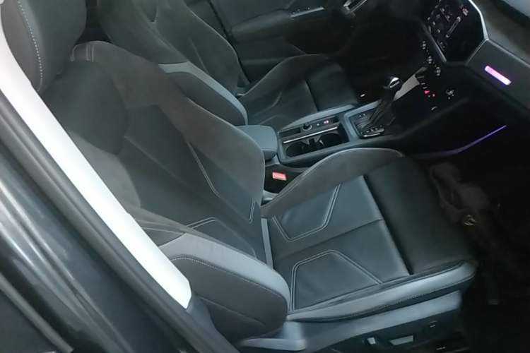 Used Audi Q3 Sportback 2020 40 TFSI Fashion Model Right Front Seat