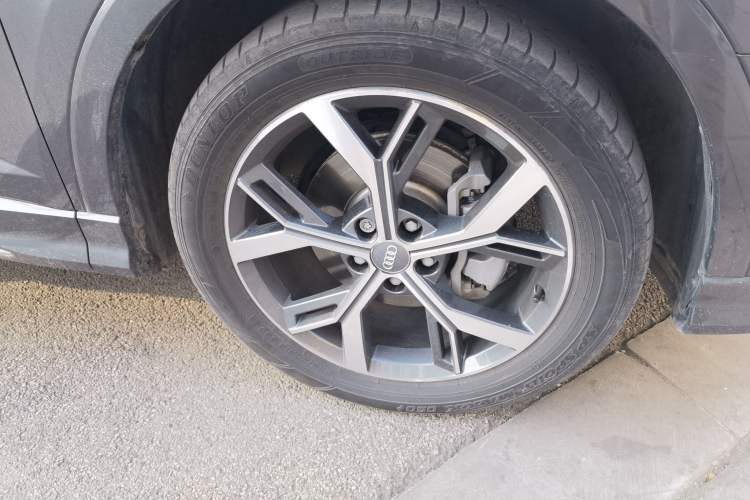 Used Audi Q3 Sportback 2020 40 TFSI Fashion Model Right Front Wheel Hub