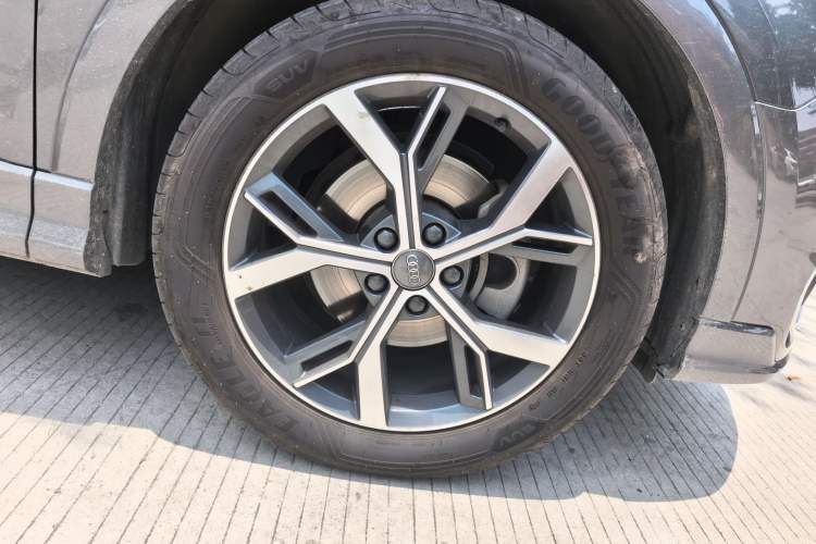 Used Audi Q3 Sportback 2020 40 TFSI Fashion Model Right Front Wheel Hub