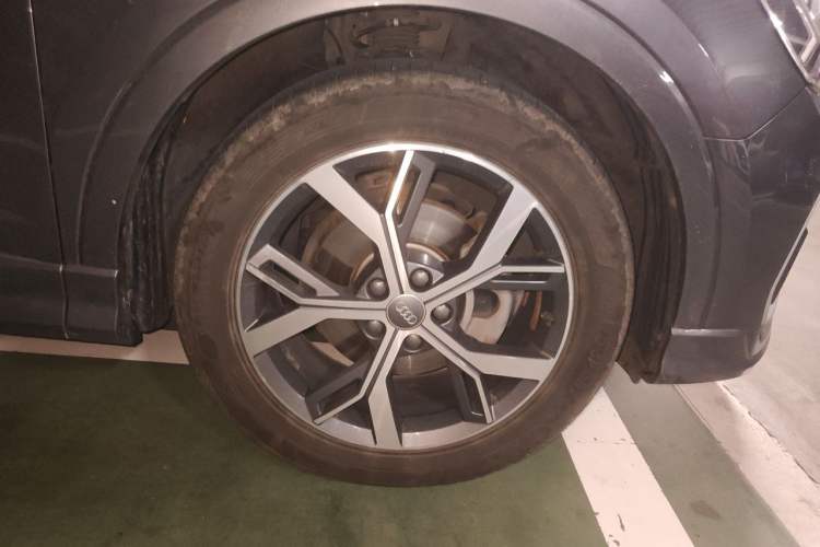 Used Audi Q3 Sportback 2020 40 TFSI Fashion Model Right Front Wheel Hub