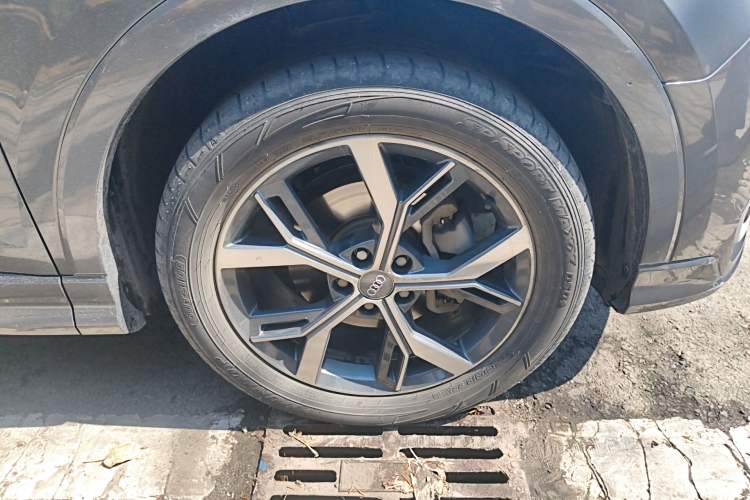 Used Audi Q3 Sportback 2020 40 TFSI Fashion Model Right Front Wheel Hub