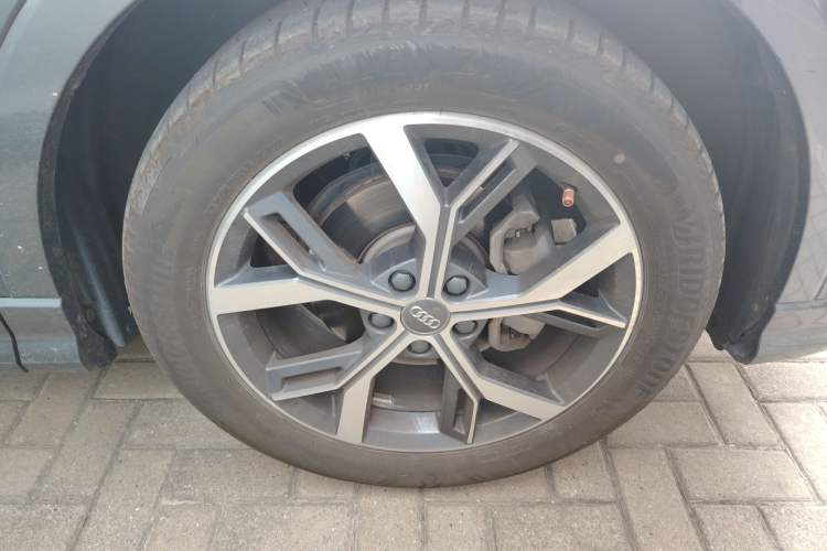 Used Audi Q3 Sportback 2020 40 TFSI Fashion Model Right Front Wheel Hub