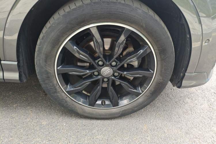 Used Audi Q3 Sportback 2020 45 TFSI quattro Luxury Edition Right Front Wheel Hub