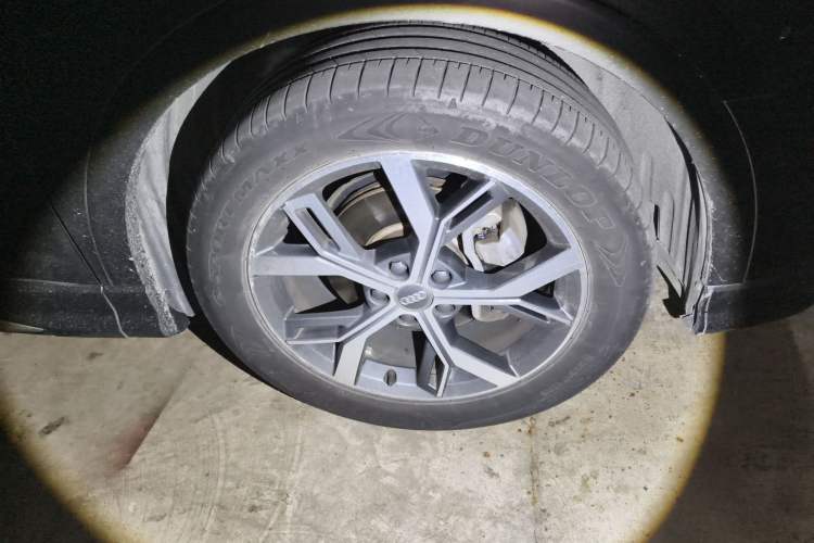 Used Audi Q3 Sportback 2020 40 TFSI Fashion Model Right Front Wheel Hub
