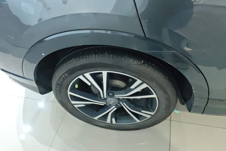 Used Audi Q3 Sportback 2020 40 TFSI Fashion Model Right Rear Wheel Hub