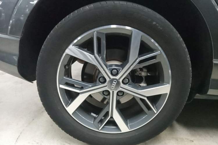 Used Audi Q3 Sportback 2020 40 TFSI Fashion Model Right Rear Wheel Hub