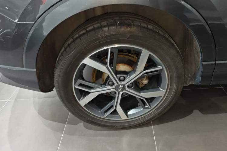 Used Audi Q3 Sportback 2020 40 TFSI Fashion Model Right Rear Wheel Hub