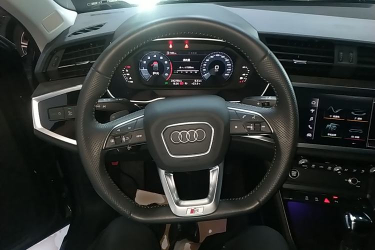 Used Audi Q3 Sportback 2020 40 TFSI Fashion Model Steering Wheel