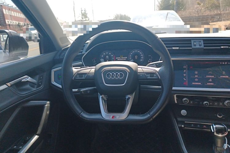 Used Audi Q3 Sportback 2020 40 TFSI Fashion Model Steering Wheel