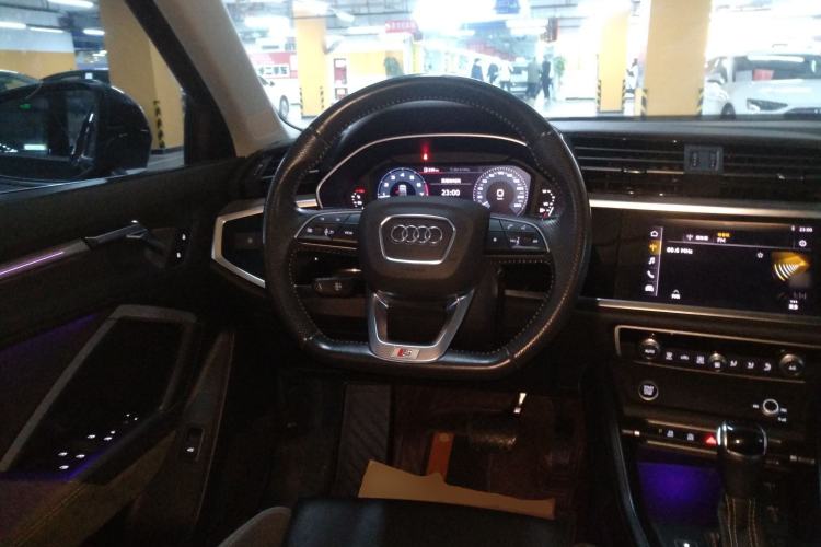 Used Audi Q3 Sportback 2020 40 TFSI Fashion Model Steering Wheel