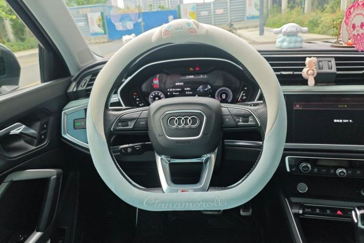 Used Audi Q3 Sportback 2020 45 TFSI quattro Luxury Edition Steering Wheel