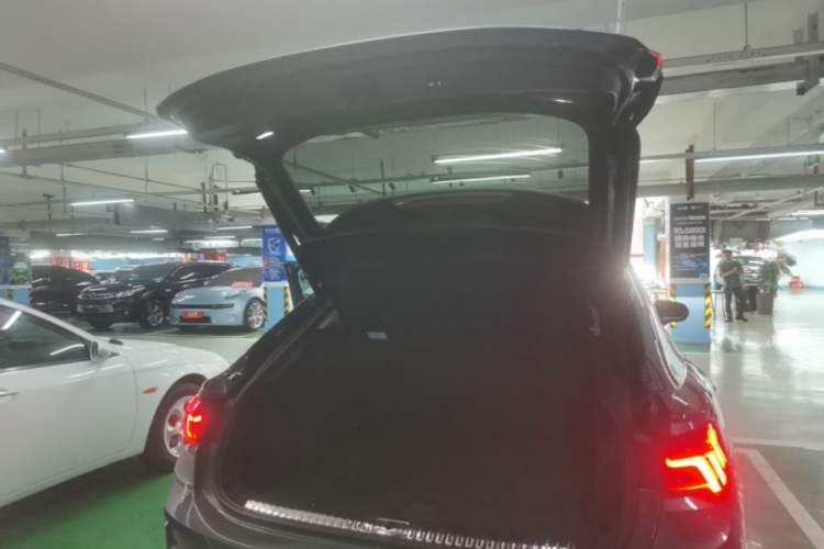 Used Audi Q3 Sportback 2020 40 TFSI Fashion Model Trunk
