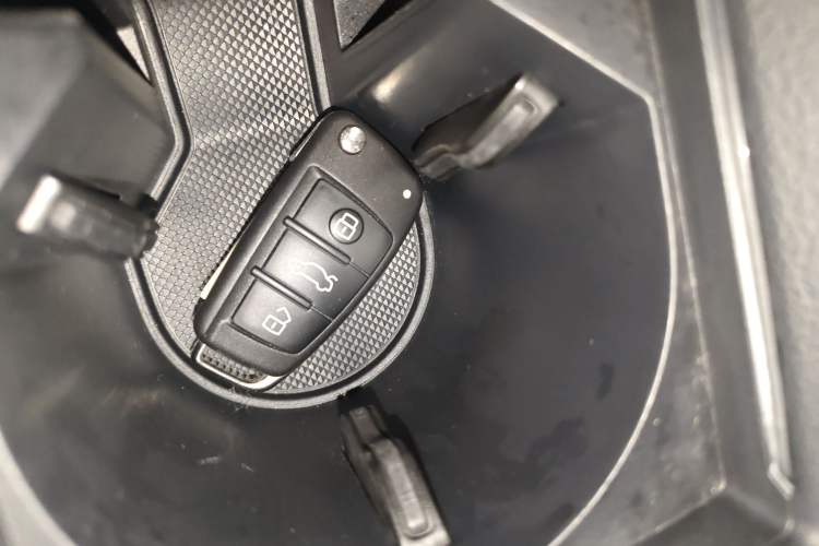 Used Audi Q3 Sportback 2020 40 TFSI Fashion Model Vehicle Key