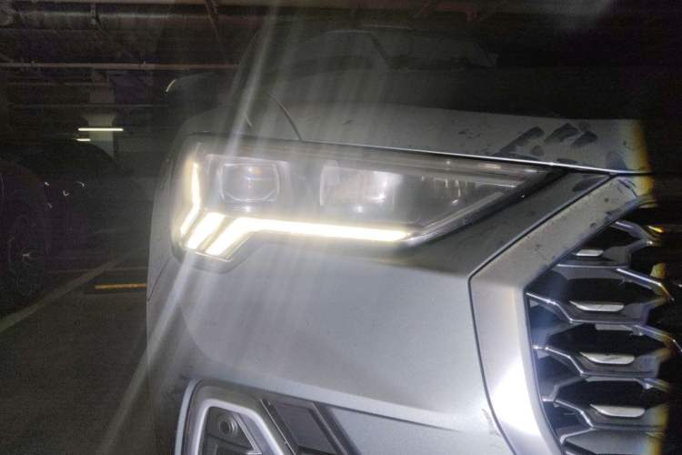 Used Audi Q3 Sportback 2020 40 TFSI Fashion Model Right Front Headlight