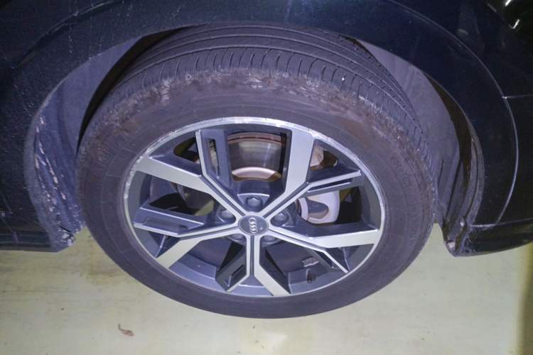 Used Audi Q3 Sportback 2020 40 TFSI Fashion Model Right Front Wheel Hub