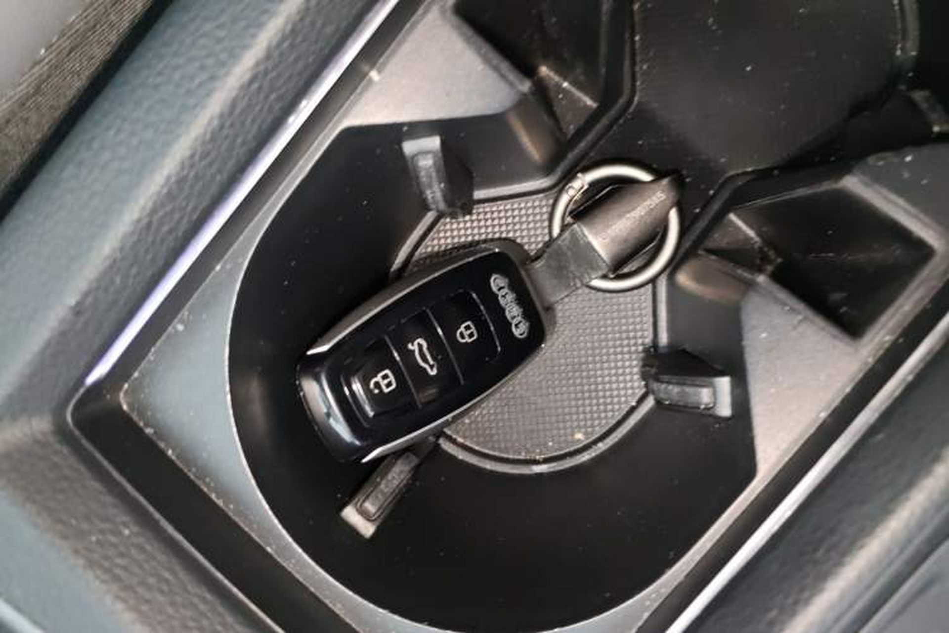 Used Audi Q3 Sportback 2020 40 TFSI Fashion Model Vehicle Key