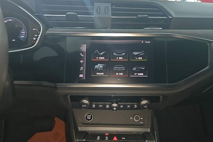 Used Audi Q3 Sportback 2020 35 TFSI Ambition Edition Audio And AC Panel