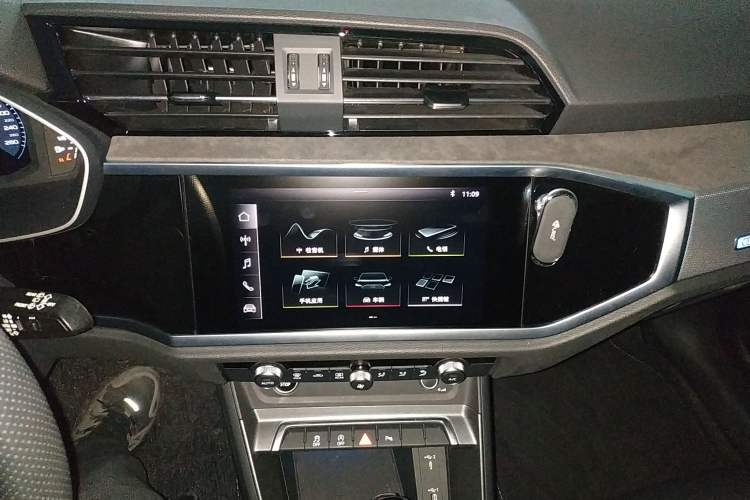 Used Audi Q3 Sportback 2020 40 TFSI Fashion Model Audio And AC Panel