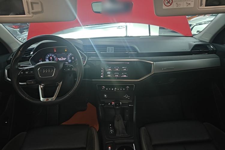 Used Audi Q3 Sportback 2020 35 TFSI Ambition Edition Center Console