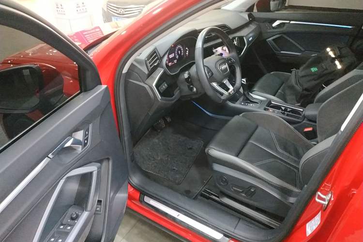 Used Audi Q3 Sportback 2020 40 TFSI Fashion Model Interior 3