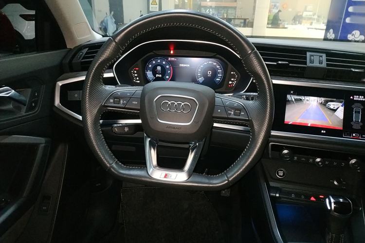 Used Audi Q3 Sportback 2020 40 TFSI Fashion Model Steering Wheel
