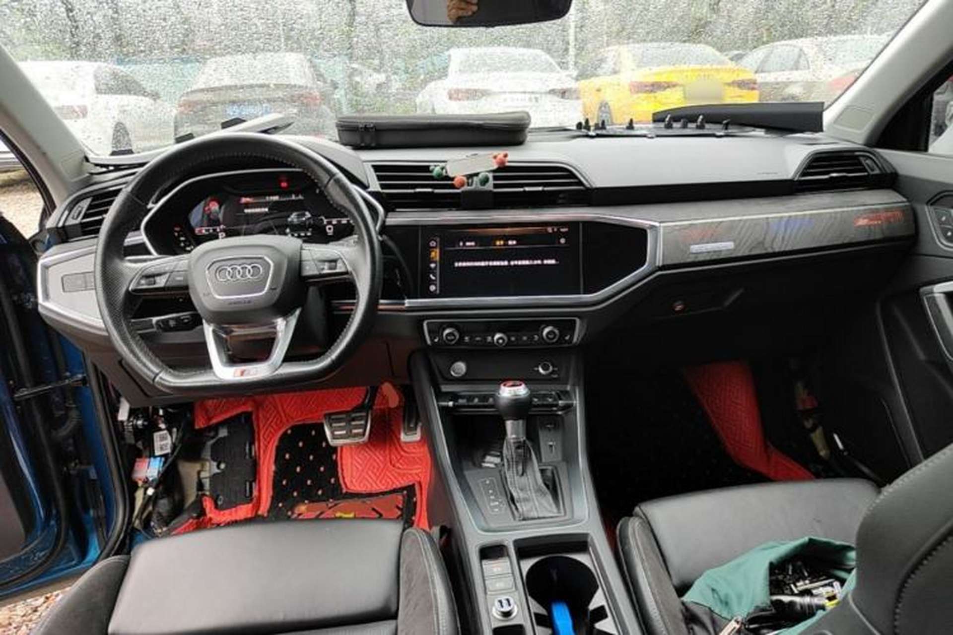 Used Audi Q3 Sportback 2020 45 TFSI quattro Luxury Edition Center Console