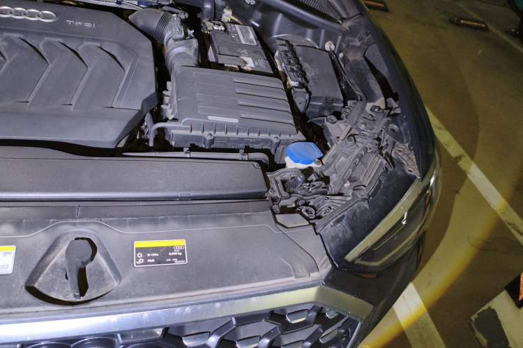 Used Audi Q3 Sportback 2020 40 TFSI Fashion Model Engine Bay Left