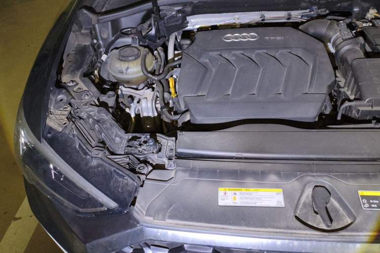 Used Audi Q3 Sportback 2020 40 TFSI Fashion Model Engine Bay Right